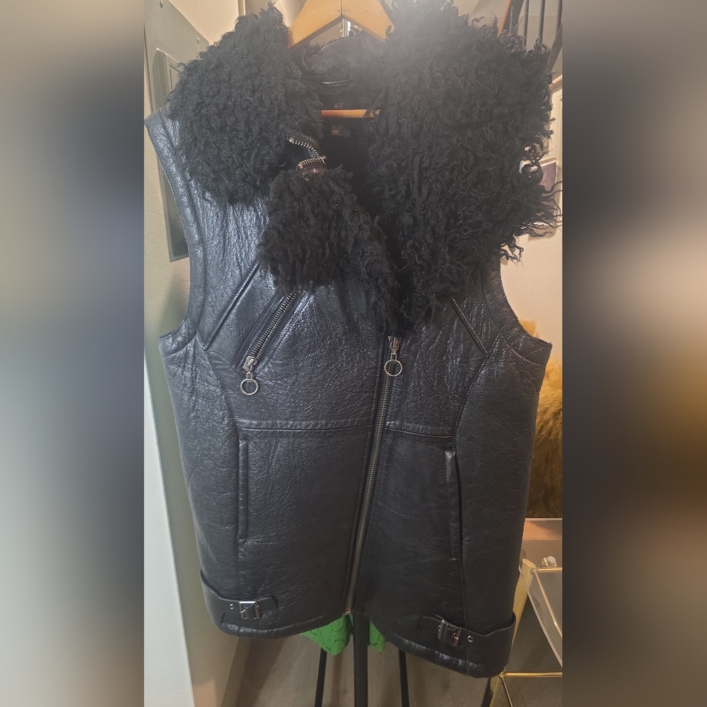 HM COLLECTION Shearling-Lined Leather Moto Vest